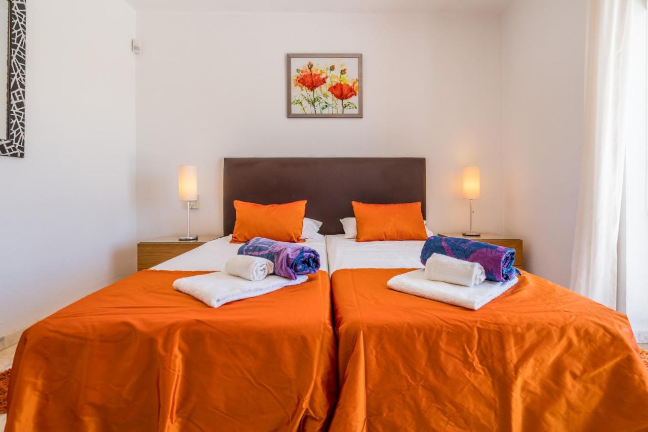 לואה Casa Laranja Three Bedroom Villa מראה חיצוני תמונה
