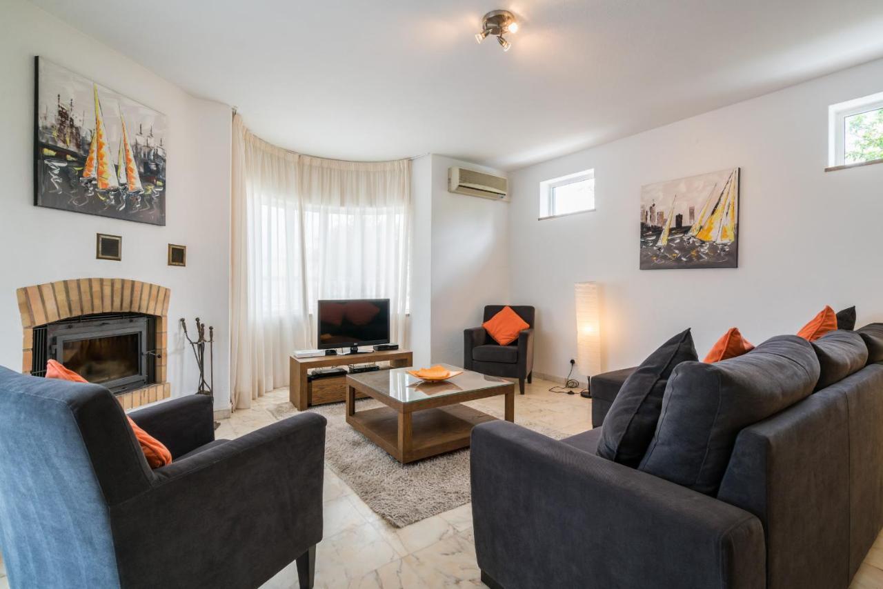 לואה Casa Laranja Three Bedroom Villa מראה חיצוני תמונה